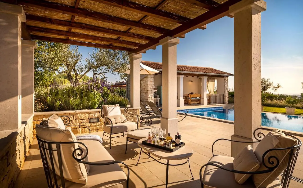 Villa Terrarossa - Luxury Istrian Villa Near Porec Kastelir Croatia