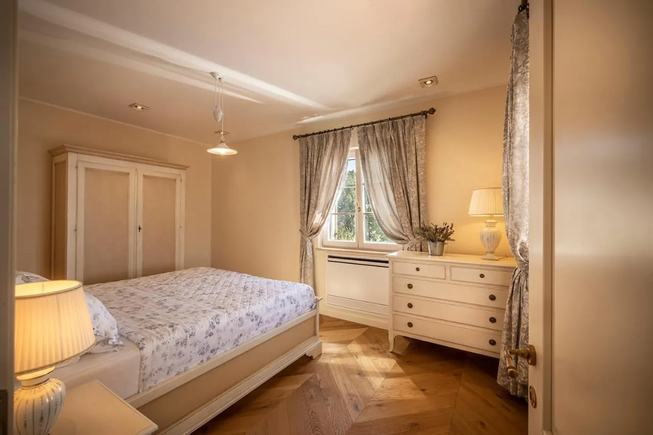 Villa Terrarossa - Luxury Istrian Villa Near Porec Kastelir