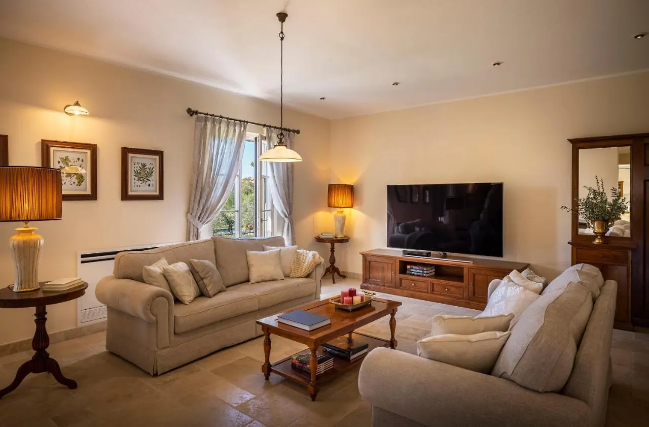 Villa Terrarossa - Luxury Istrian Villa Near Porec Kastelir Croatia