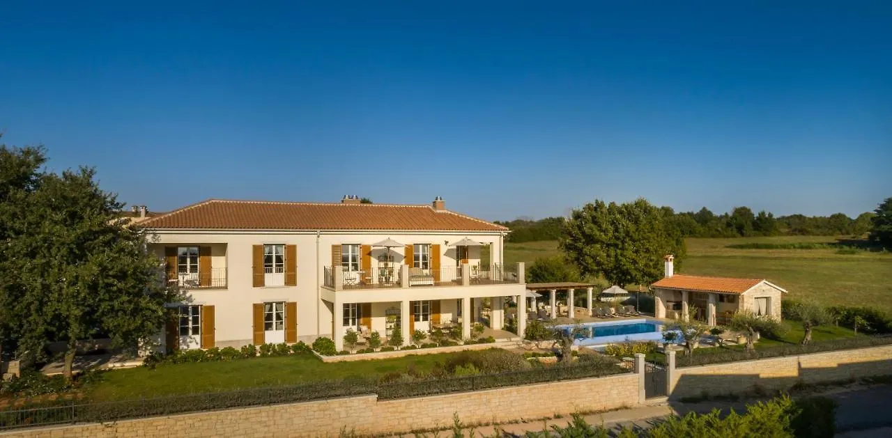 Villa Terrarossa - Luxury Istrian Villa Near Porec Kastelir